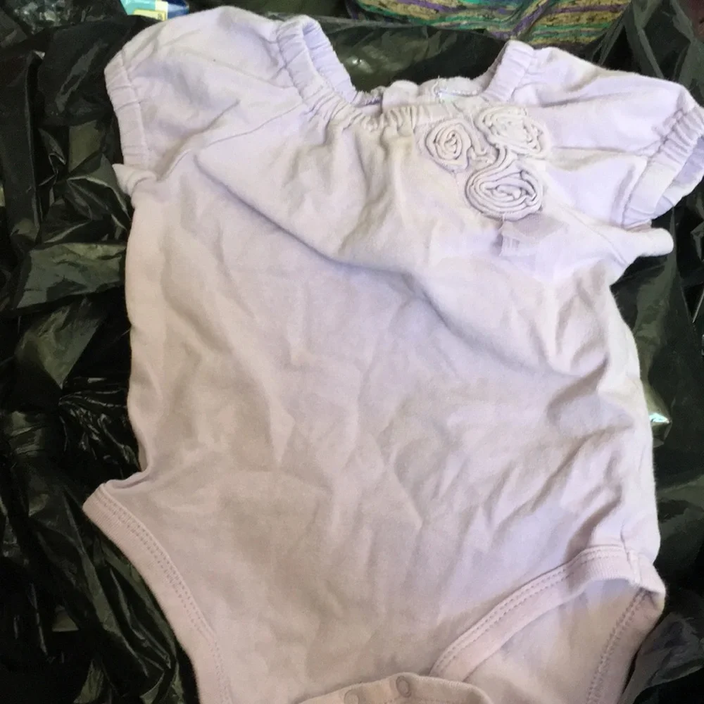 FINAL MARKDOWN Darling children’s place one piece 6-9 months